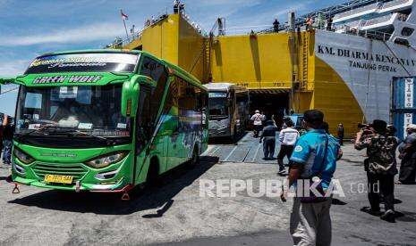 In Picture: Sebanyak 316 Armada Transportasi PON XX Tiba di Jayapura