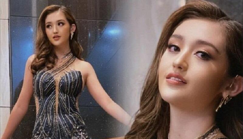 Tampilan Super Stunning Ranty Maria dengan Belahan Paha Tinggi