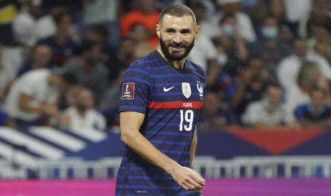 Benzema Dapat Sambutan Hangat di Stadion Milik Lyon