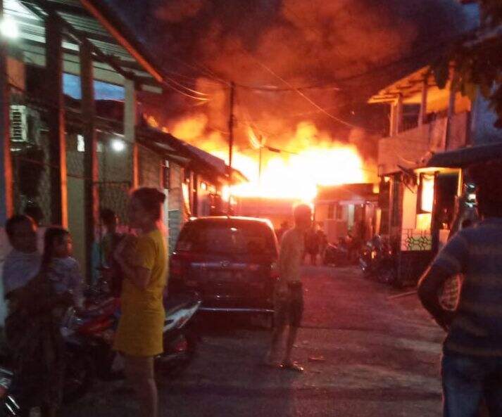 Puluhan Rumah di Baloi Batam Ludes Terbakar