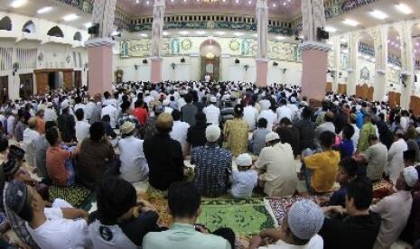 Islam dan Demokrasi di Mata Profesor Jepang