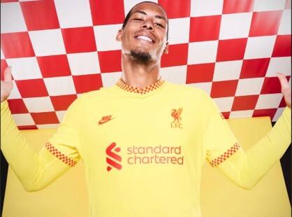 Liga Inggris Jersey Ketiga Liverpool Jadi Olok-Olok Netizen