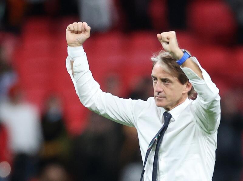 Italia Bikin Babak Belur Lithuania, Mancini Sanjung Habis Dua Bintang Mudanya