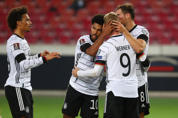 Hasil dan Klasemen Kualifikasi Piala Dunia 2022 zona Eropa Jerman, Italia dan Spanyol Berjaya