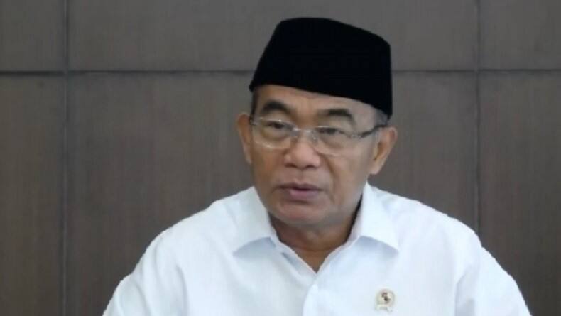 Jelang PON Papua, Menko PMK Ungkap Baru 51 Persen Warga yang Divaksin