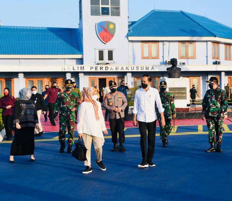 Kunjungi Sulsel, Presiden Tinjau Vaksin Hingga Resmikan Bendungan