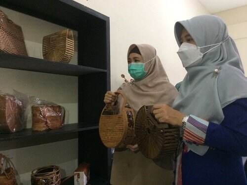 Gallery UMKM Kreasi Pemprov Nihil Transaksi dan Mati