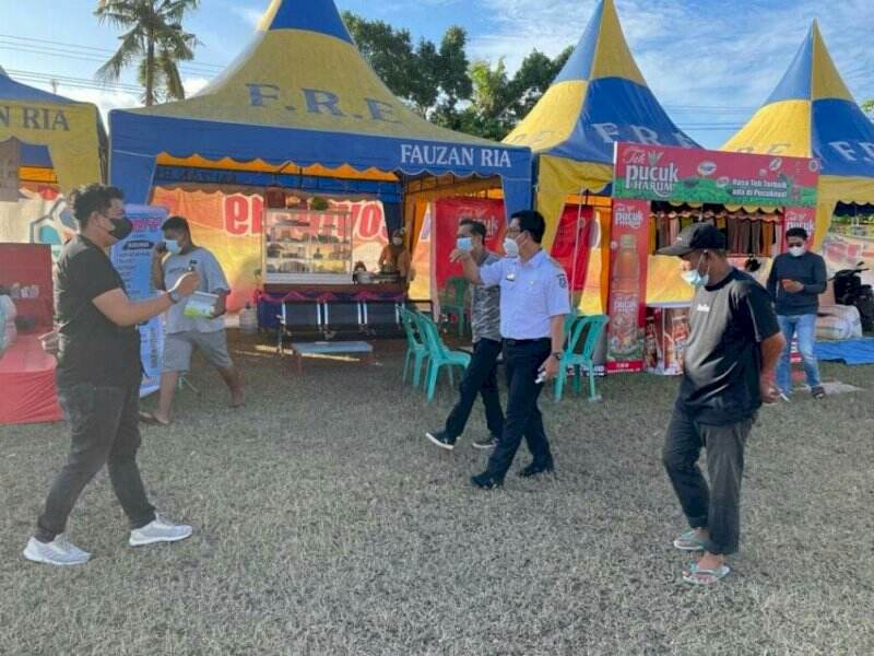 Dukung Kehadiran Pasar Malam, Wabup Andi Edy Manaf Tinjau Protkes