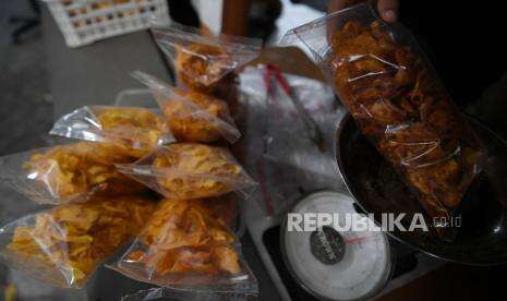 Kemenkop-Pemda Koordinasi Penuntasan Penyaluran BPUM 2021