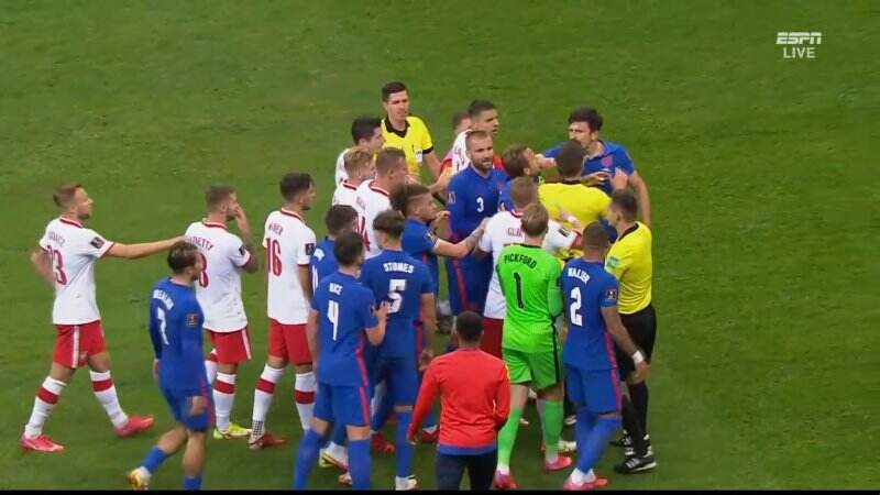 Polandia Vs Inggris Imbang, Pemain Malah Ricuh
