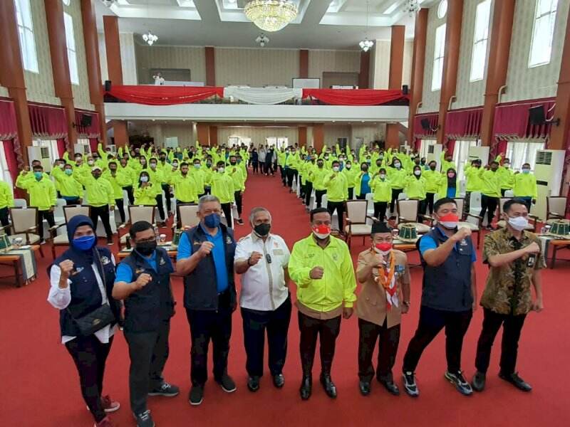 Peduli Olahraga, Forkopimda Hingga Akademisi Sulsel Diganjar Penghargaan Haornas