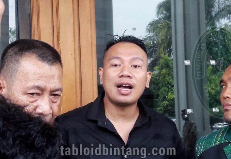 Kalina Oktarani Ketakutan Dampingi Vicky Prasetyo Jalani Pembacaan Vonis