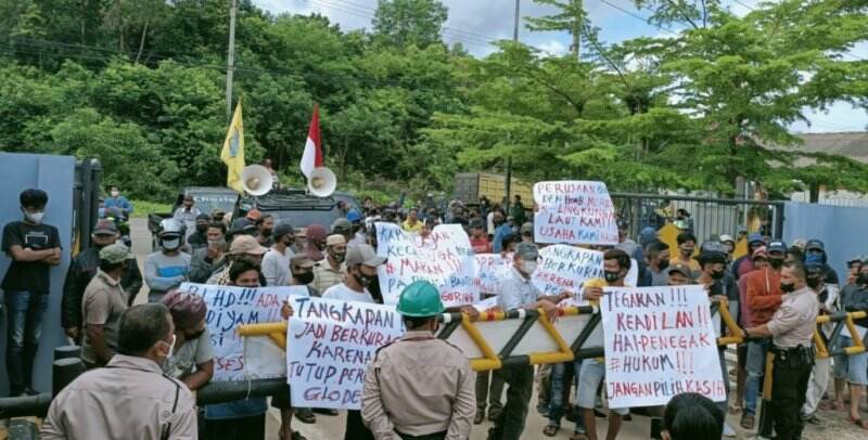 Bawa Isu Dugaan Pencemaran Limbah Perusahaan, Ratusan Nelayan Kotabaru Geruduk PT SDO