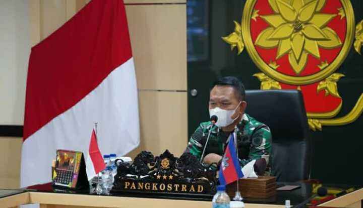 Pangkostrad Lakukan Virtual Courtesy Call dengan Tamu Penting, Seorang Jenderal Bintang Tiga