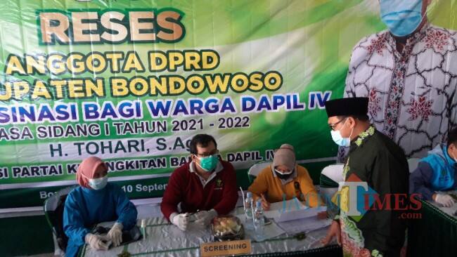 Reses Jadi Momen F-PKB Bantu Masyarakat Dapatkan Vaksin