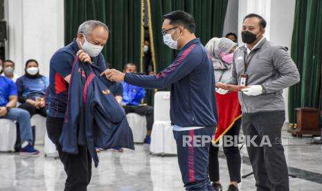 In Picture: Ridwan Kamil Lepas Kontingen Jabar untuk PON XX Papua