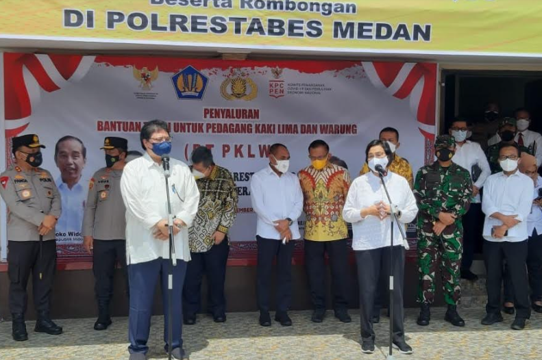 Akhirnya! BLT Rp1,2 Juta untuk PKL dan Warteg Dicairkan