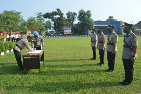 Kasat Reskrim Polres Tuba dan Kapolsek Banjaragung Berganti