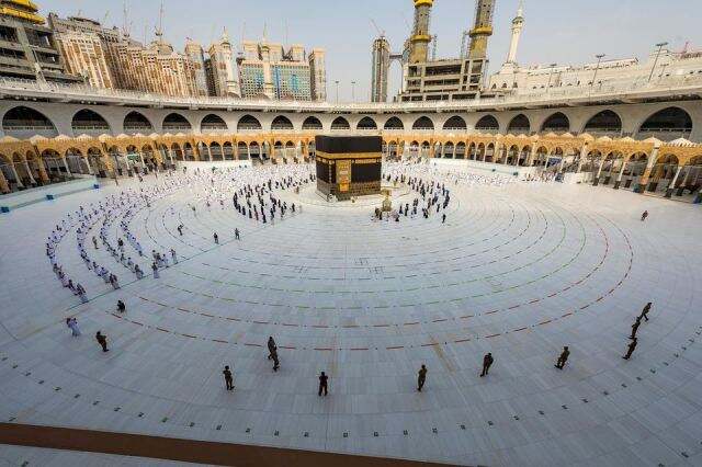 Tawaf Selaras Rotasi Alam Semesta, Ini Penjelasan Alquran dan Sains