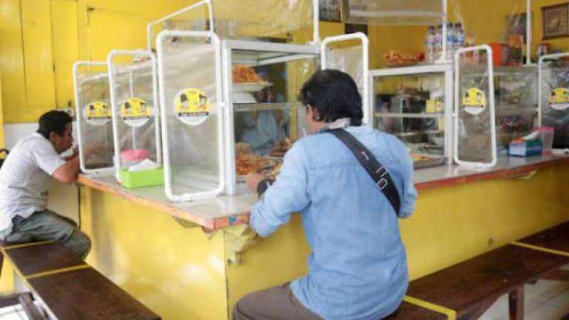 Pak Jokowi, Bantuan Rp1,2 Juta untuk Pengusaha Warteg Belum Cukup karena 50% Warteg Bangkrut