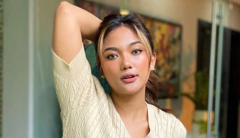 Marion Jola Eksotis Berbusana Crop Top, Netizen: Definisi Cantik Gak Harus Putih