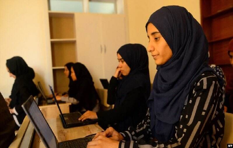 Taliban: Perempuan Boleh Kuliah, Kelas Terpisah dengan Laki-Laki