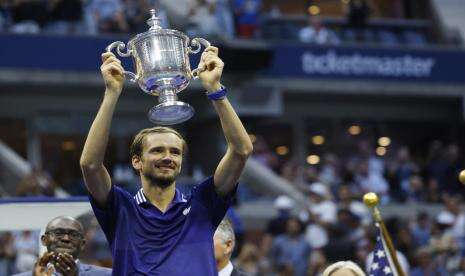 Medvedev Juara US Open, Gagalkan Djokovic Cetak Sejarah