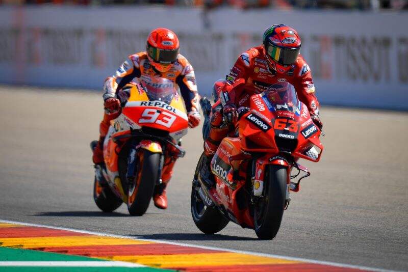 Bagnaia Ungkap Serunya Momen Salip-salipan dengan Marquez di MotoGP Aragon 2021