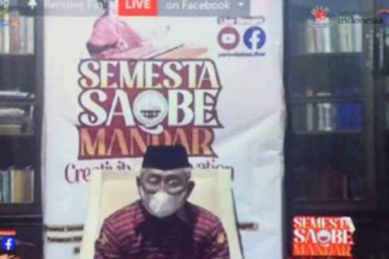 Jangan Putus Asa karena Wabah, Rakyat Sulbar Bisa Bangkit dengan Kerajinan Sarung Tenun Tradisional