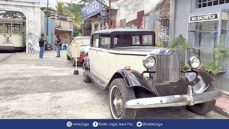 Mesin Kereta di Studio Alam Gamplong Rusak