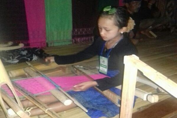 Saba Baduy Meningkat: Kerajinan Tangan Laris Manis