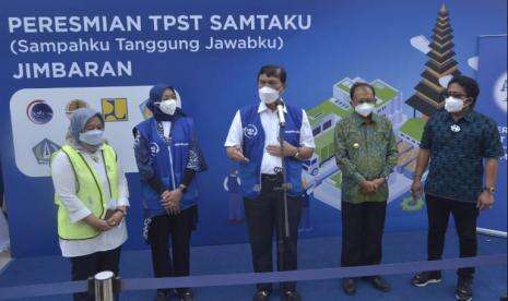 Luhut Resmikan Pengolahan Sampak Terpadu di Jimbaran