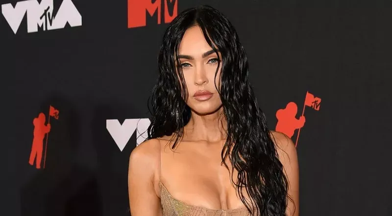 5 Potret Artis di MTV VMA 2021, Megan Fox Nyaris Tanpa Busana!