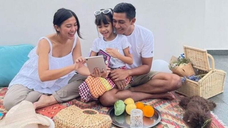 Lagi Proses Cerai, Tyna Kanna Kepergok Makan Bareng Kenang Mirdad, Pertanda Bakal Rujuk?