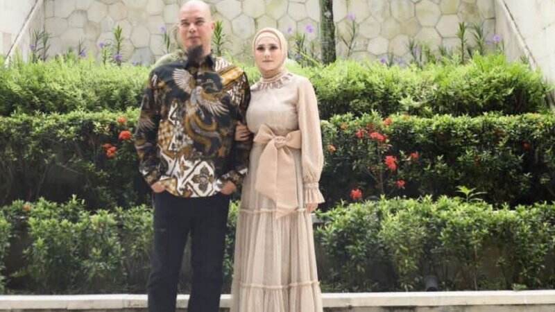 Mulan Jameela Ngamuk Karena Kelakukan Ahmad Dhani yang Bikin Jantungan: Siap-siap Tidur di Sofa!