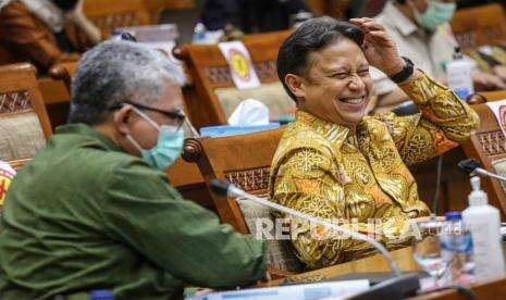Menkes: Tiga Ribu Orang Positif Covid-19 Pergi ke Mal