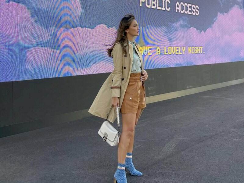 Luna Maya Tampil Memukau di Panggung Coach New YorK Fashion Week 2022