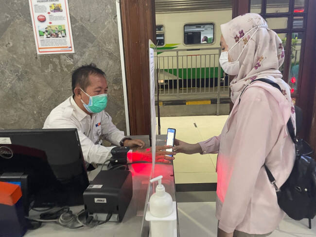Mulai Besok, KAI Daop 8 Surabaya Wajibkan Seluruh Pelanggan Tervaksin dan Tiadakan Syarat STRP