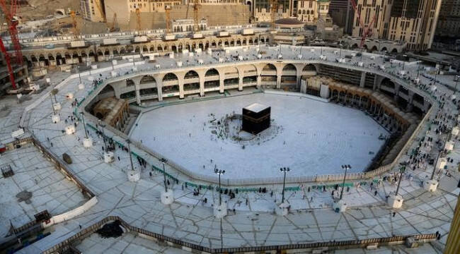Tetap Dingin Meski Panas, Rahasia yang Jarang Orang Ketahui tentang Masjidil Haram