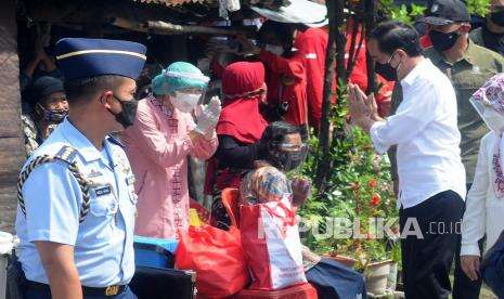 Jokowi Larang PTM Terbatas di Daerah PPKM Level 4