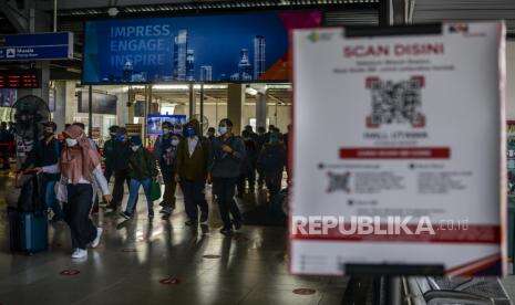 In Picture: Penerapan Wajib Vaksin bagi Penumpang KRL Bogor 1