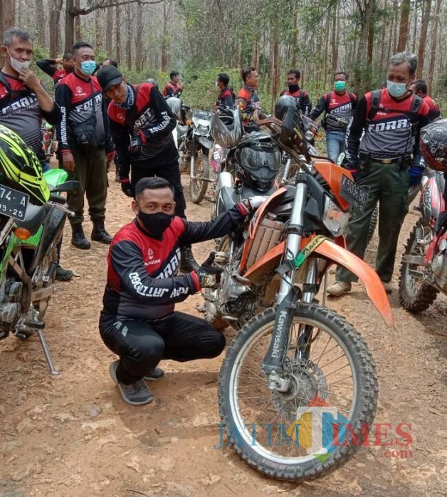 Wabup Tuban Patroli Hutan dengan Kendarai Motor Trail