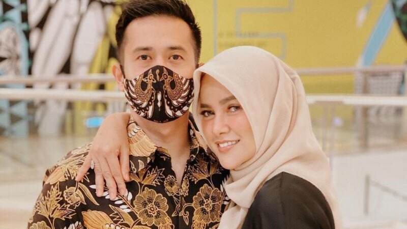 Olla Ramlan Buka Suara Usai Diduga Lepas Hijab, Isu Diusir Aufar Hutapea Malah Terbongkar