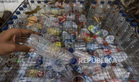 KKP Bangun Pusat Daur Ulang di Muara Gembong Bekasi
