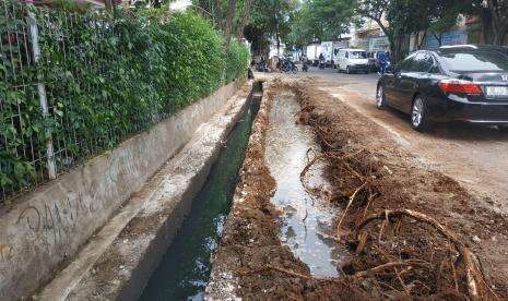 Pemkot Jakbar Fokuskan Penanganan Banjir pada Lima Titik