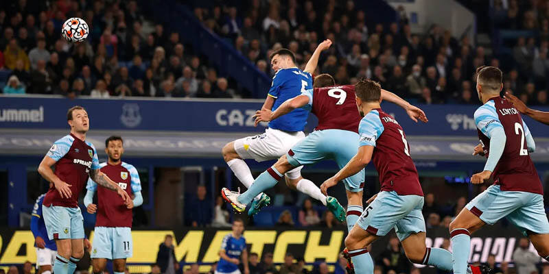 Hanya Butuh 6 Menit Bagi Everton untuk Balik Kalahkan Burnley 3-1