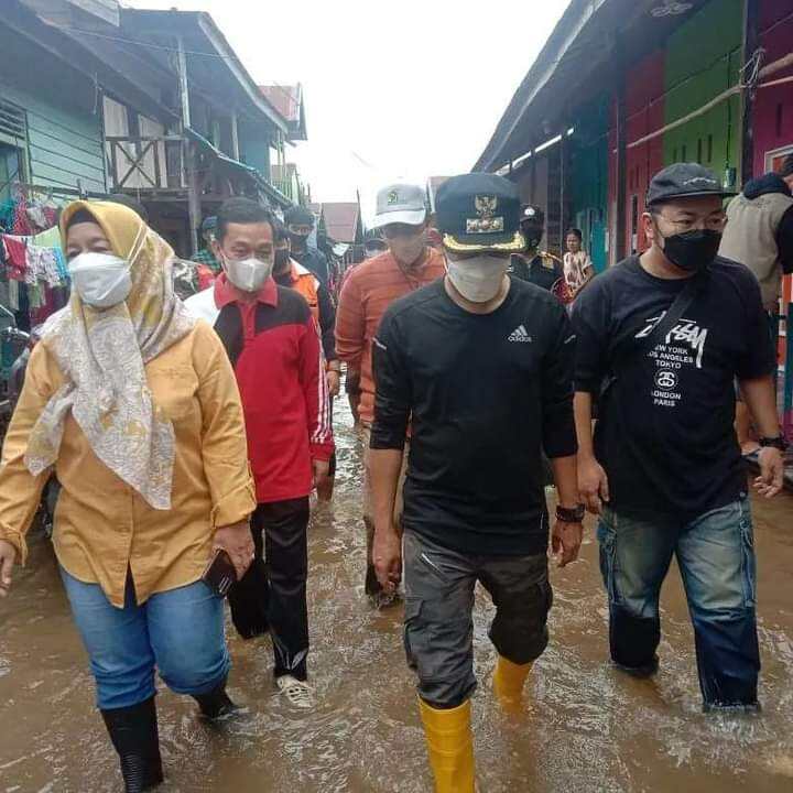 Wali Kota Palangka Raya Tetapkan Siaga Darurat Banjir hingga Akhir Desember