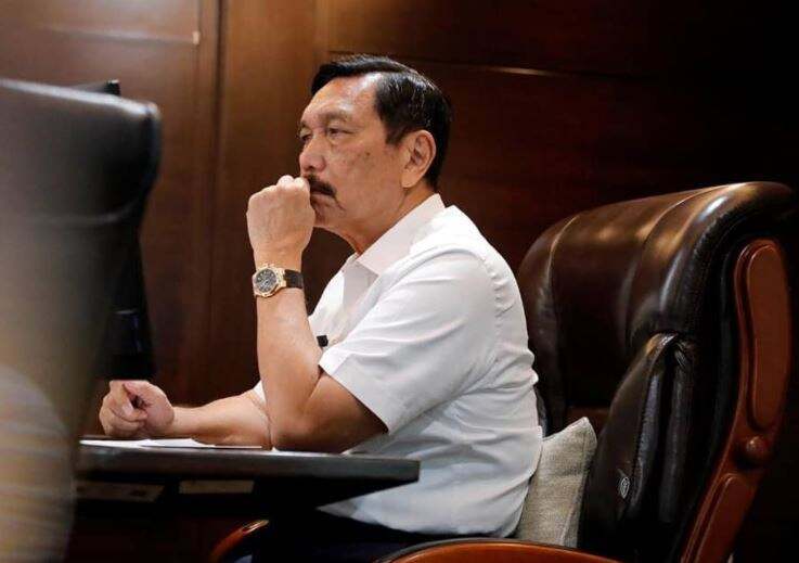 Pengunjung Pantai Pangandaran Membeludak, Luhut Sentil Pemda