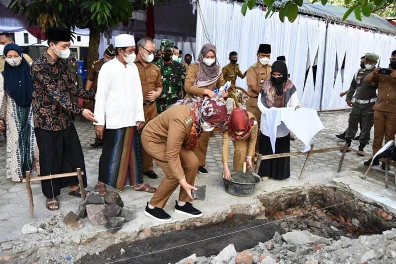 Bupati Indramayu Letakkan Batu Pertama Pembangunan Asrama Tahfidz Al-Quran