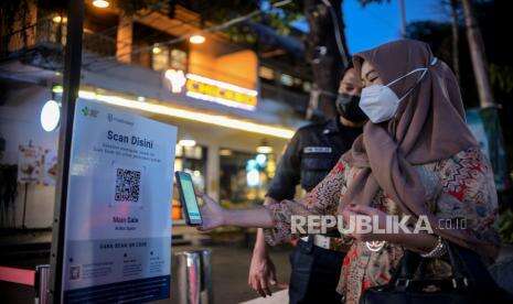 Kasus Covid Turun, Epidemiolog: Masyarakat Jangan Kebablasan